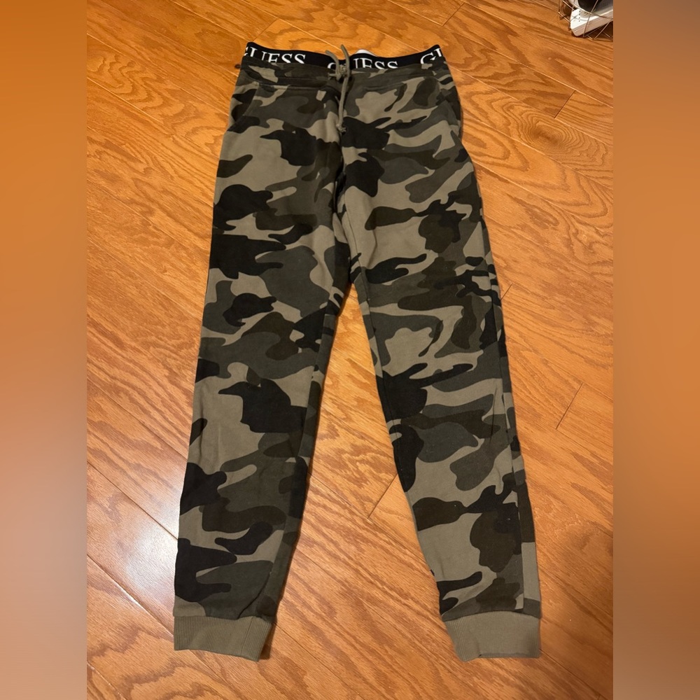 Guess Sweatpants
